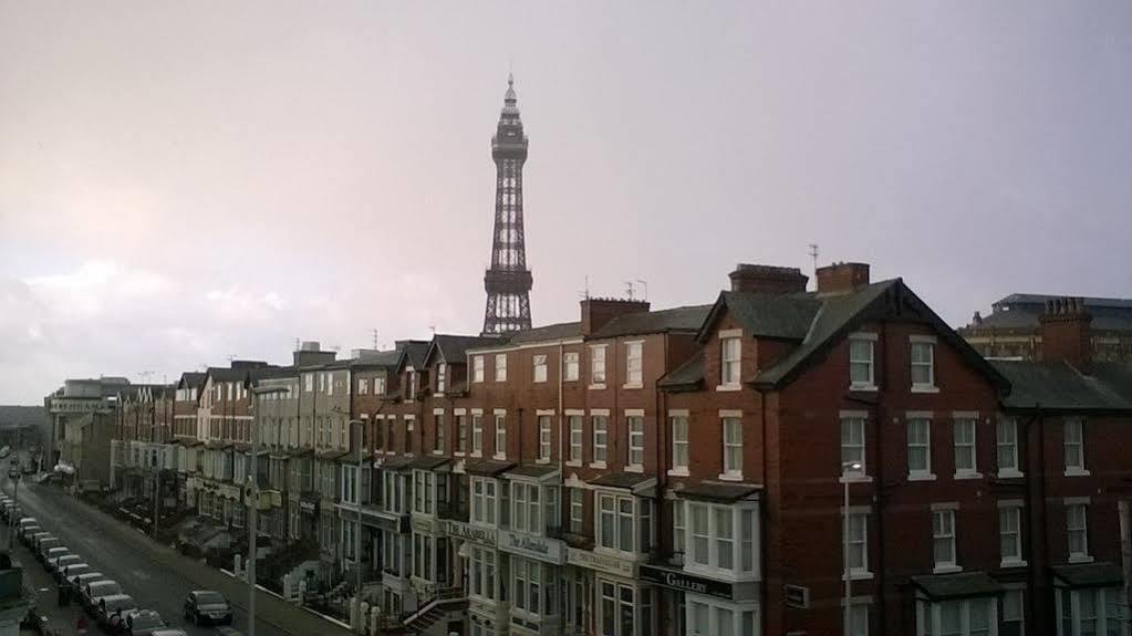 The Albert Hotel Near Winter Gardens Blackpool Exterior photo